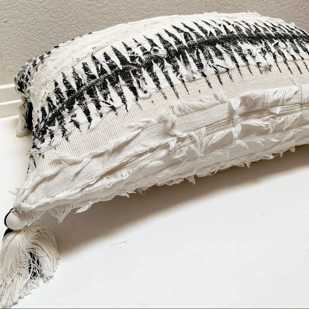 Large tassel black print pillow